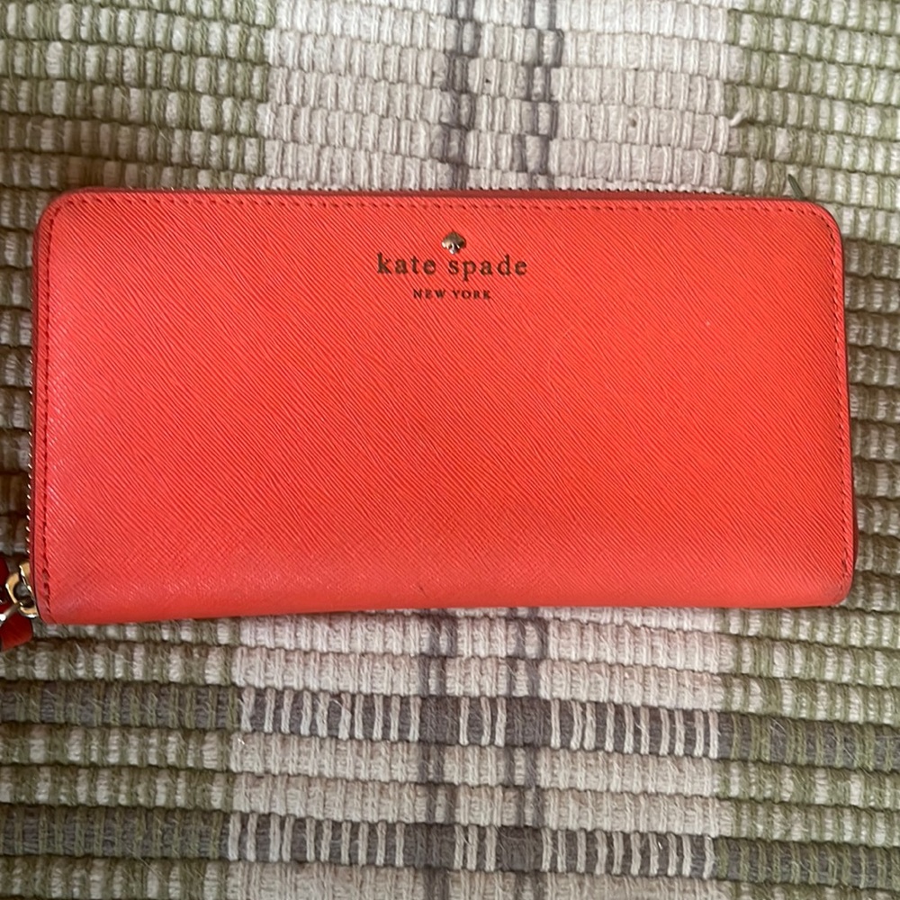 Zip Kate spade wallet